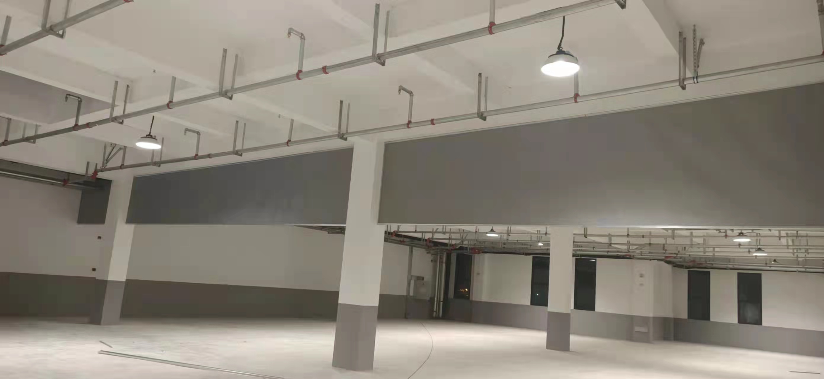 江蘇擋煙垂壁廠家介紹-不同材質的擋煙垂壁在哪些場所適用？